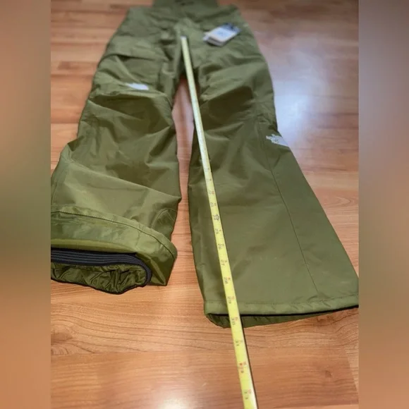 The North Face Women Sz XS Short freedom insulated Snow Ski bib Forest Olive New - Picture 12 of 16